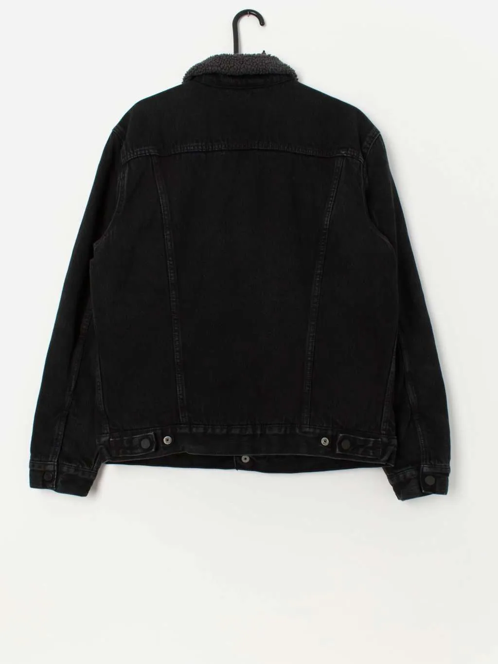 Levis denim sherpa trucker jacket in black – Medium