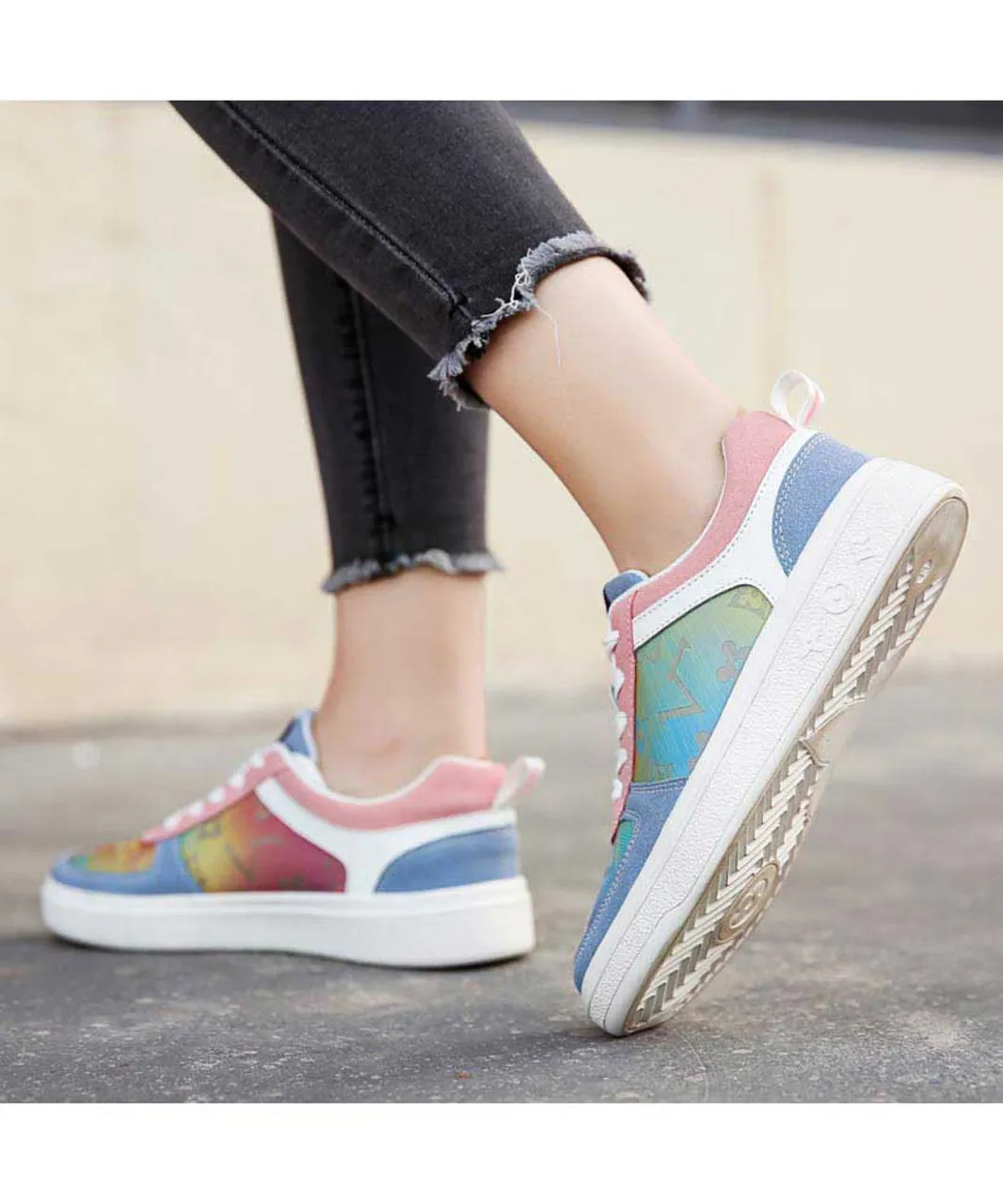 Multi color pattern vamp lace up shoe sneaker