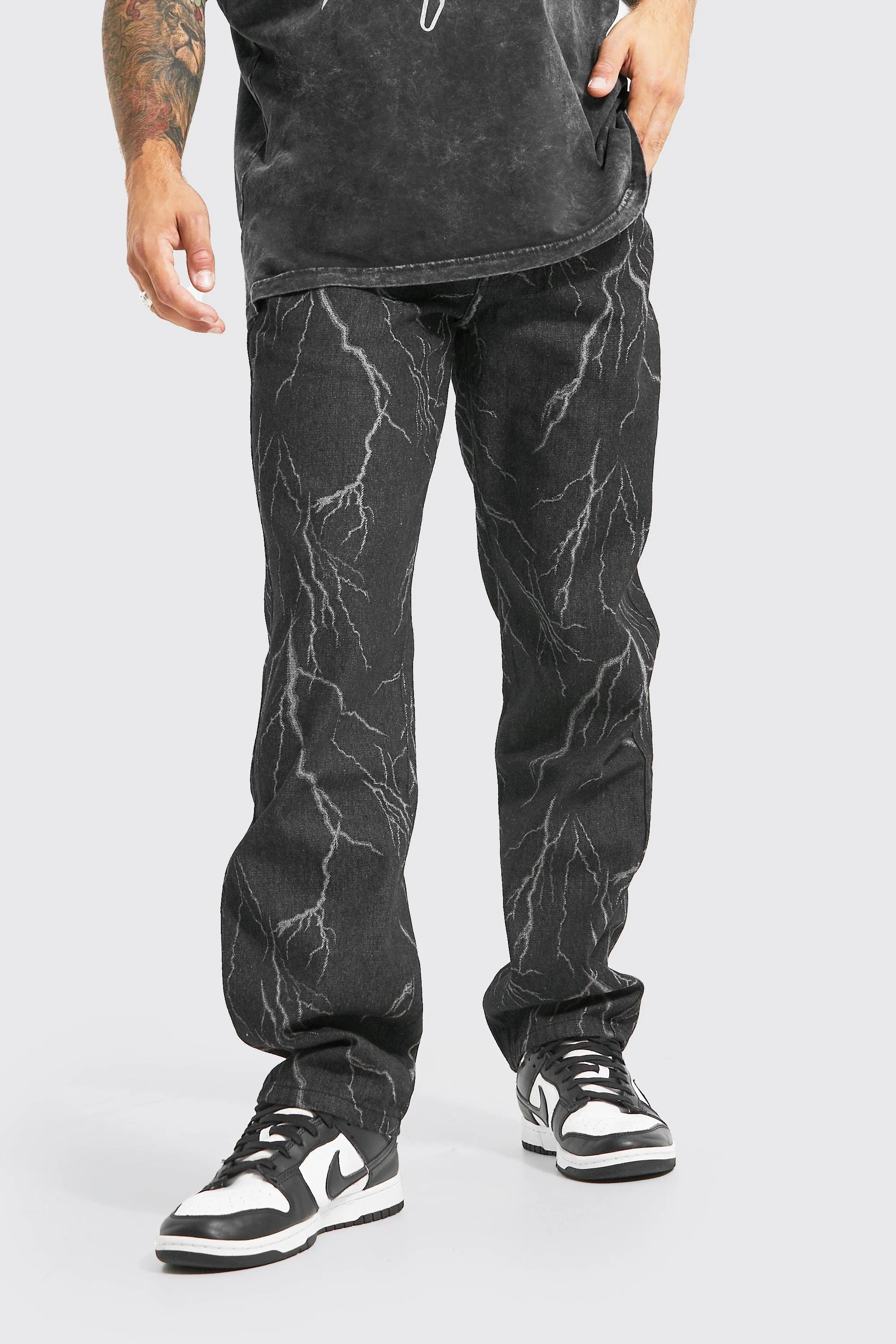 Relaxed Fit Lightning Jacquard Jeans | boohooMAN UK