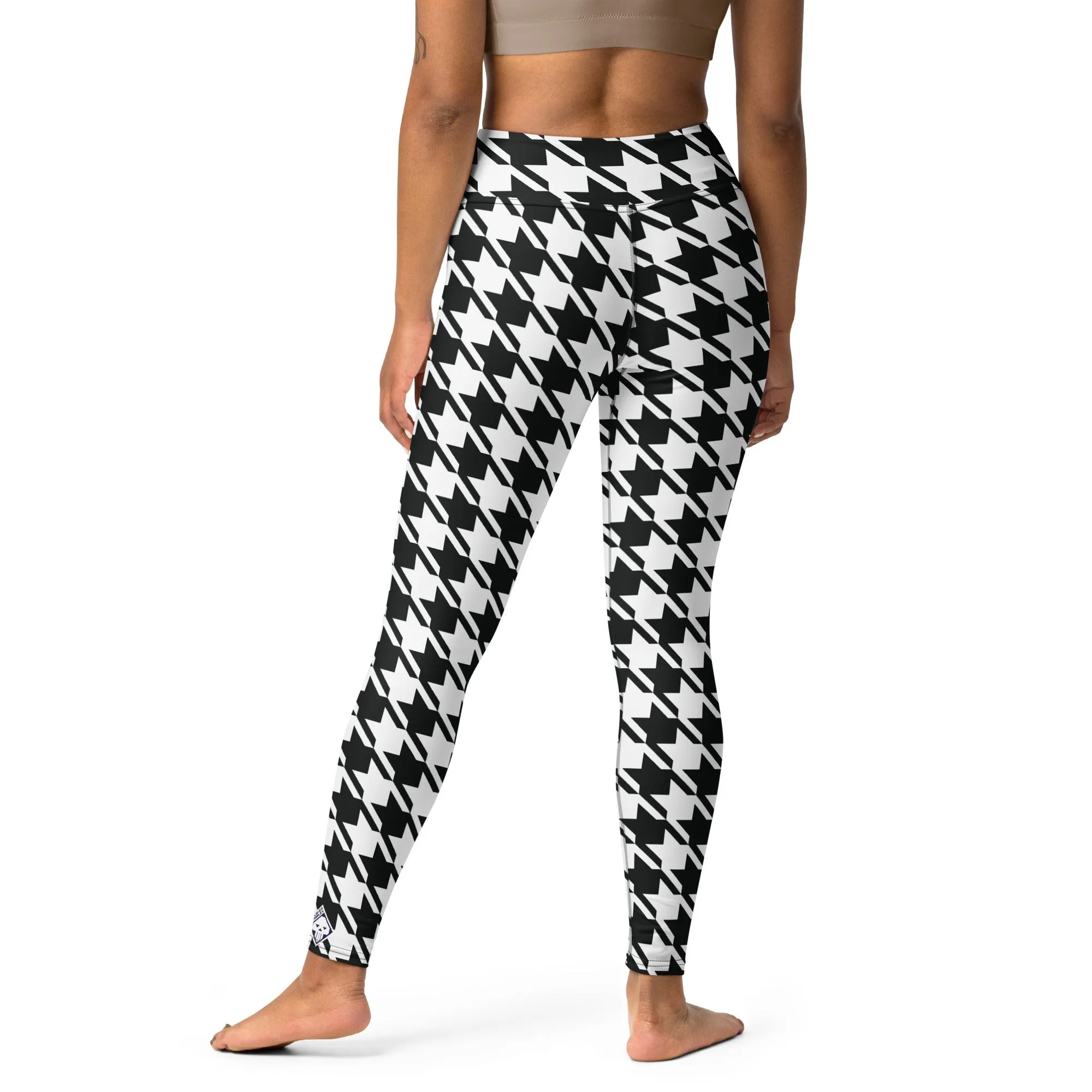 Trendy Training: Women's Houndstooth Yoga Leggings