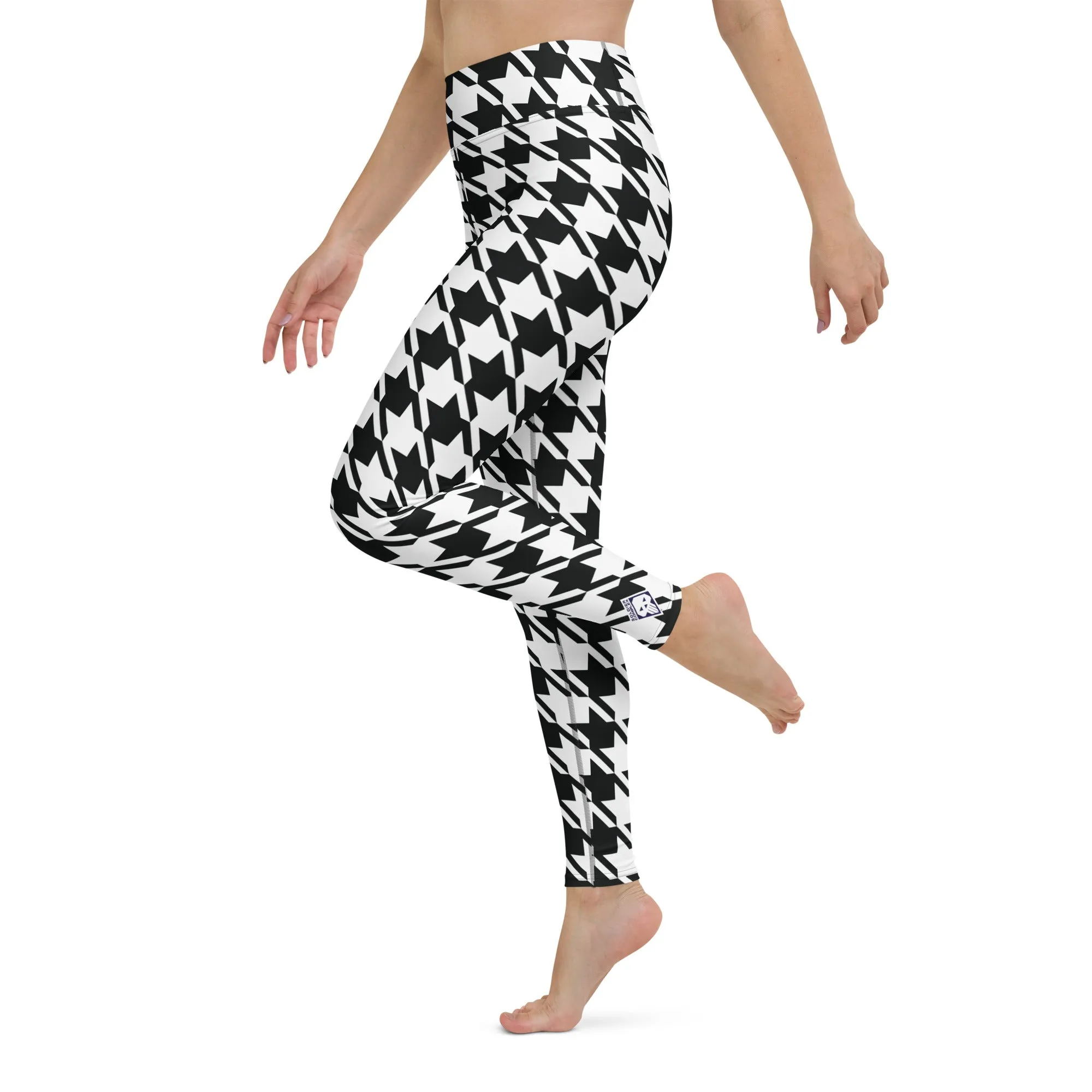 Trendy Training: Women's Houndstooth Yoga Leggings